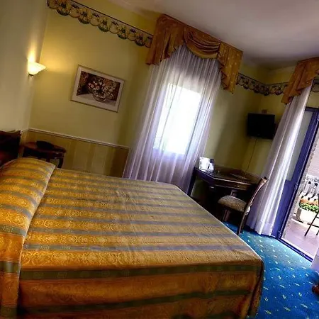 Castello Hotel