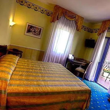 Castello Hotel